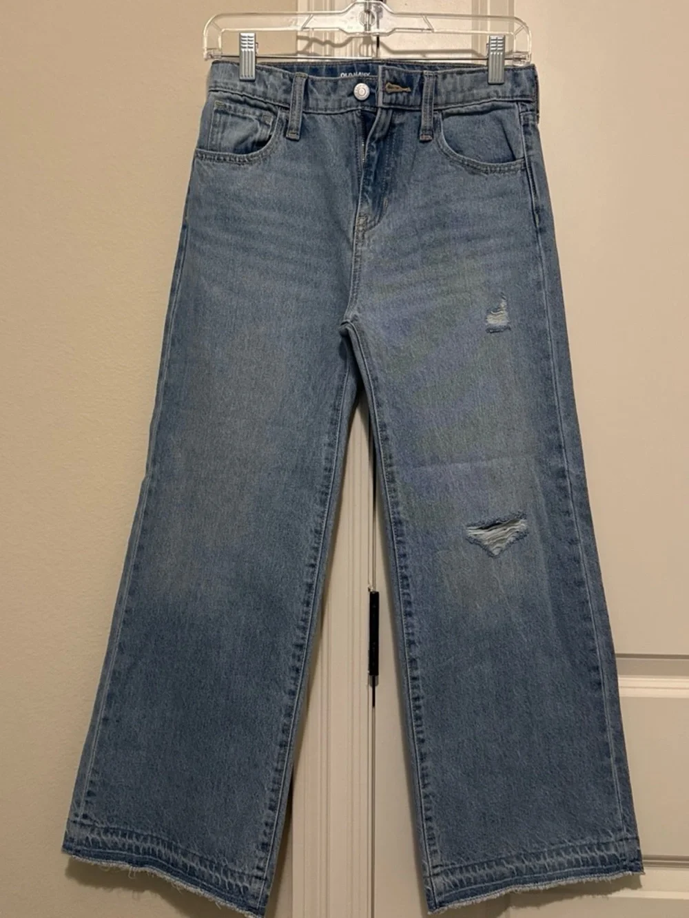 Old Navy Wide-Leg Jeans in Light Blue Wash